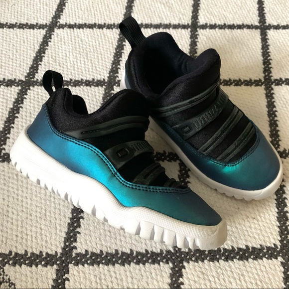 Jordan 11 Retro Little Flex PS 'Black Iridescent' 10 toddler - Picture 2 of 7